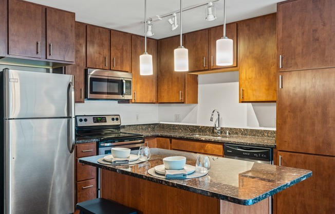 Apartments in Downtown Madison, Wisconsin. Domain Apartments offers luxury studio, 1 bedroom, 1 bedroom + Den, and 2 bedroom apartments.