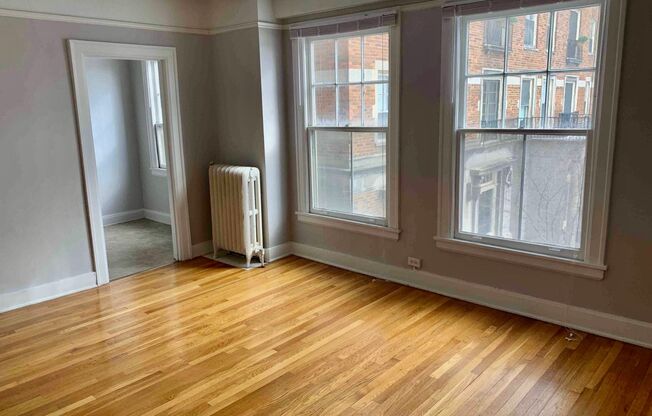 1 bed, 1 bath, 526 sqft, $1,199, Unit 1E
