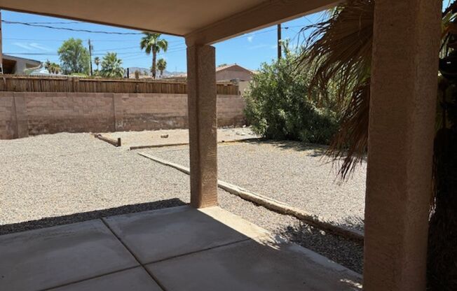 3 beds, 2 baths, $2,100