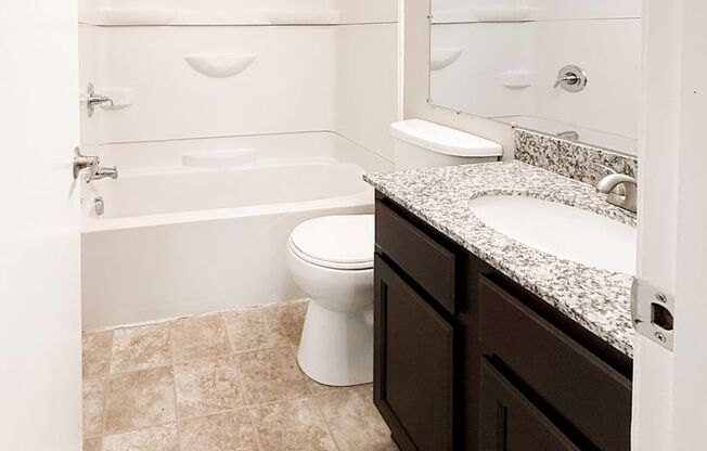 2 beds, 1 bath, 900 sqft, $1,299, Unit 171-01R