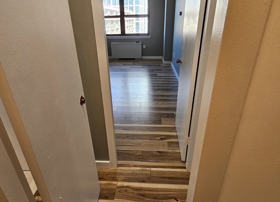 1 bed, 1 bath, 802 sqft, $3,150, Unit 10J