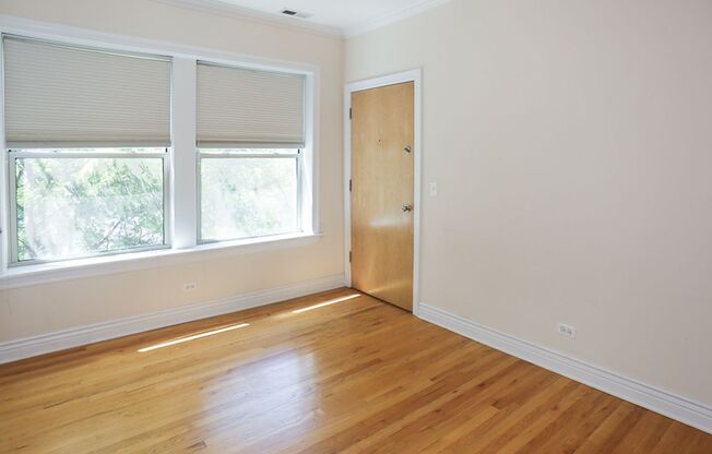 2 beds, 1 bath, 650 sqft, $2,650, Unit 1210WAV3