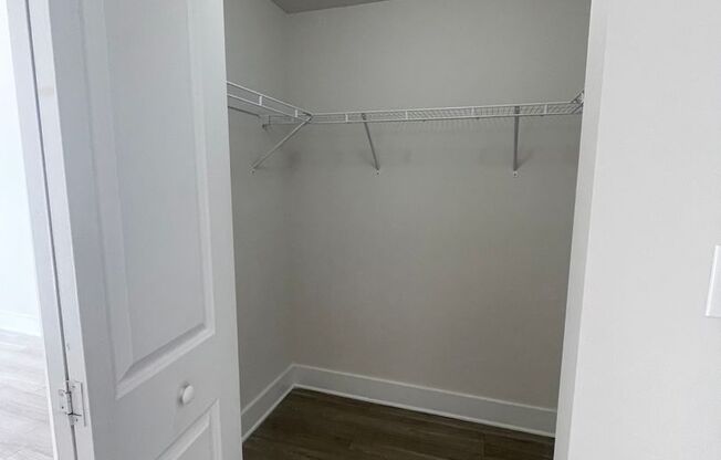 2 beds, 2 baths, 893 sqft, $2,660, Unit 406