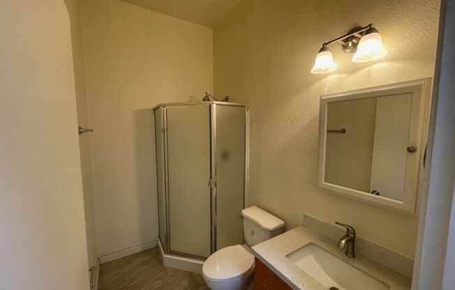 Studio, 1 bath, 400 sqft, $1,235, Unit 307