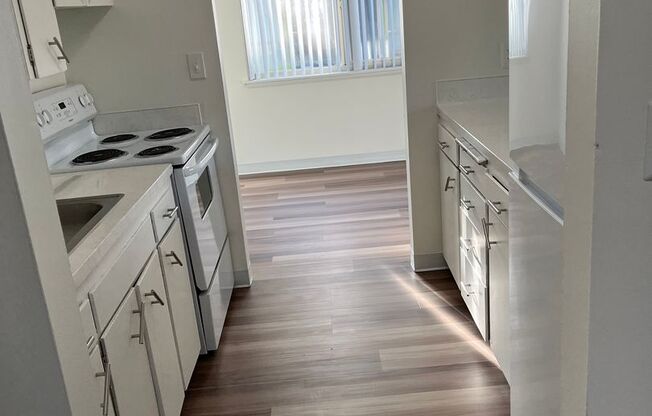 Montrose Apartmentss