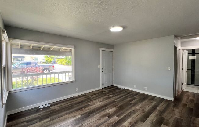 2 Bed 1 Bath Home w/ Huge Shop For Rent!!!