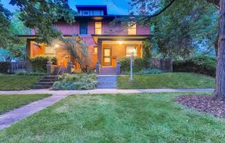 Spacious 3BR Craftsman Foursquare Duplex in Denver