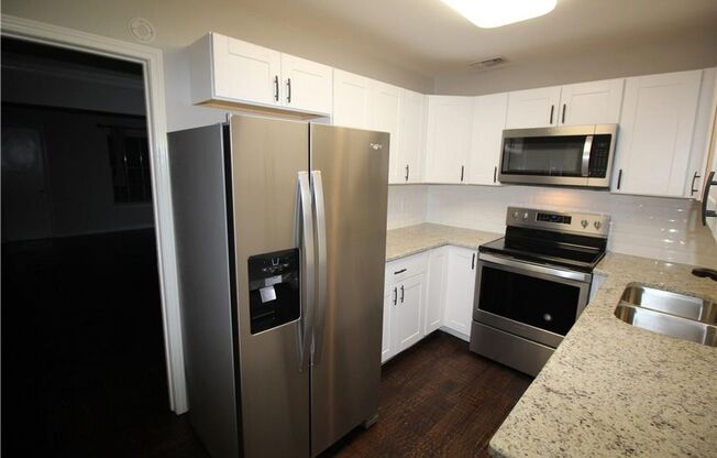 2 Bedroom, 2 Bath Condo Near Greenville Ave