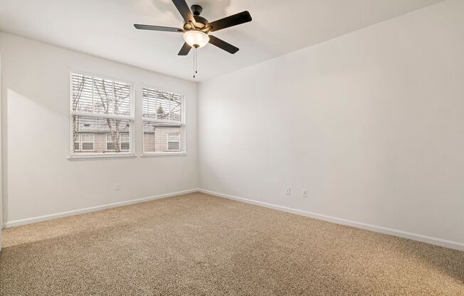 3 beds, 2 baths, 1,272 sqft, $2,125, Unit 231