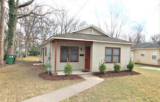 Move-In Ready Ranch Minutes from Plaza Midwood, NoDa & Uptown