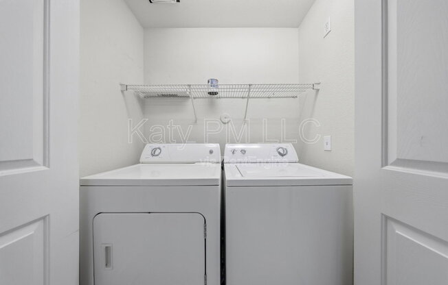 2 beds, 1 bath, 855 sqft, $1,500, Unit Apt 1053