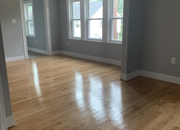 2 beds, 1 bath, 1,400 sqft, $2,600, Unit 2