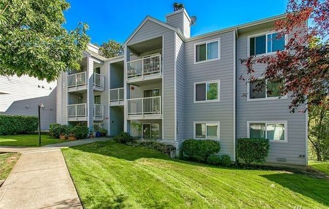 2 Bed 1 Bath Condo Renton Highlands