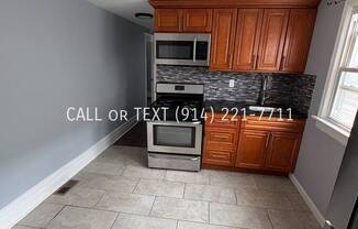 352 S 10 AVE