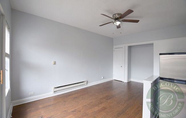 Studio, 1 bath, 305 sqft, $1,550, Unit 317