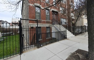 1248 N Greenview Ave F2