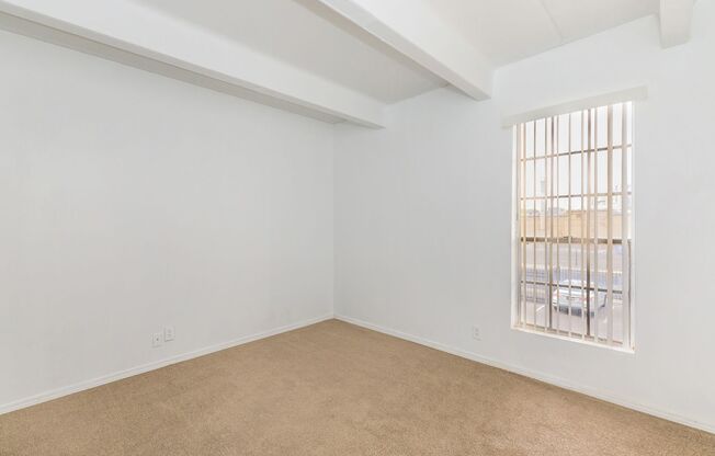 1 bed, 1 bath, 700 sqft, $845, Unit Unit 310