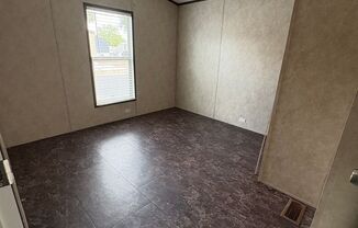 3 beds, 2 baths, $1,200, Unit 246