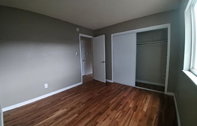 2 beds, 1 bath, $2,495