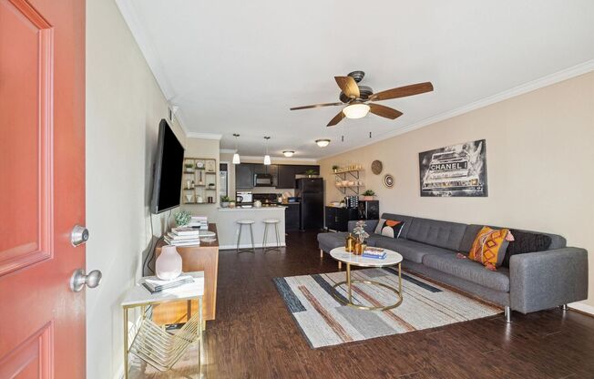 1 bed, 1 bath, 616 sqft, $1,195, Unit 35