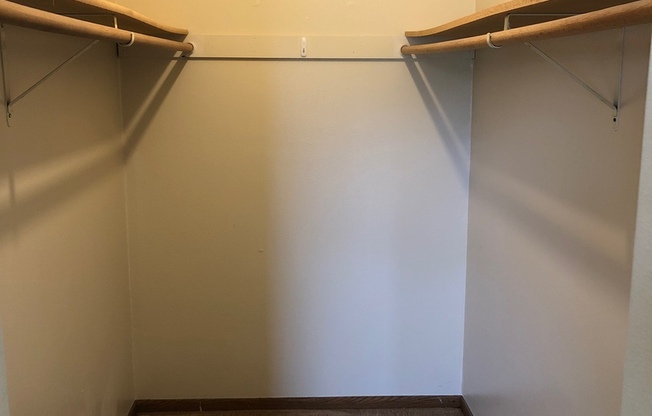 1 bed, 1 bath, 580 sqft, $650, Unit 1510-11