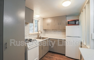 1912 S University Blvd