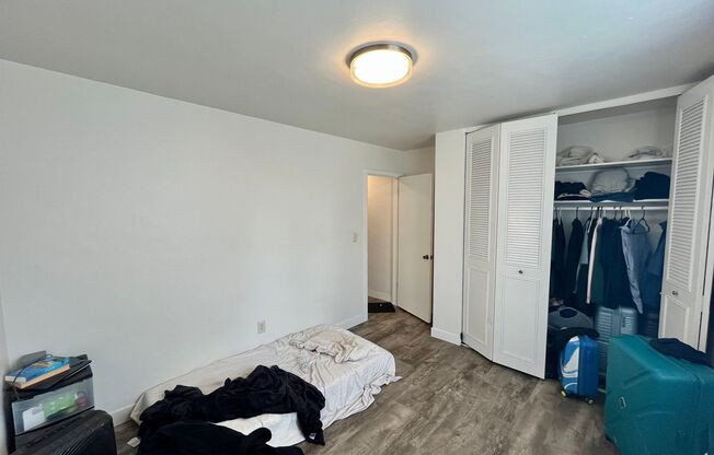 2 beds, 1 bath, $1,325, Unit 108