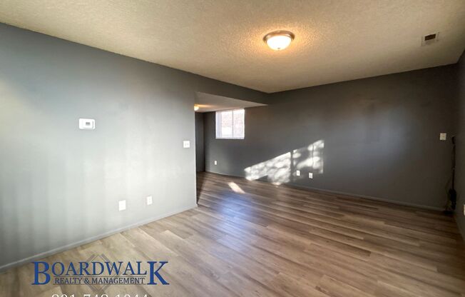 2 beds, 2 baths, 1,078 sqft, $1,300, Unit 572 W 400 N