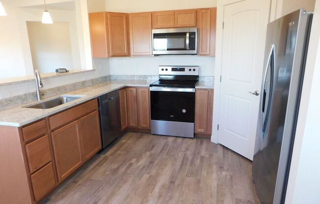 2 beds, 2 baths, $1,995