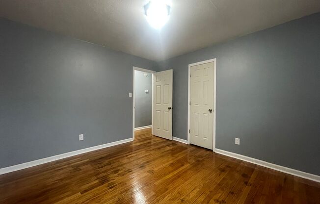 3 beds, 1 bath, $1,150