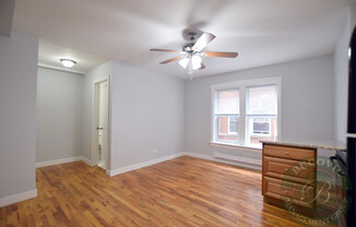 7450-7456 N Greenview Ave