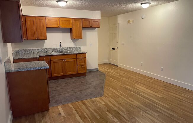 1 bed, 1 bath, $1,495, Unit 2125