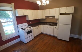 4 beds, 1 bath, $1,600, Unit A West Side-A.Toress