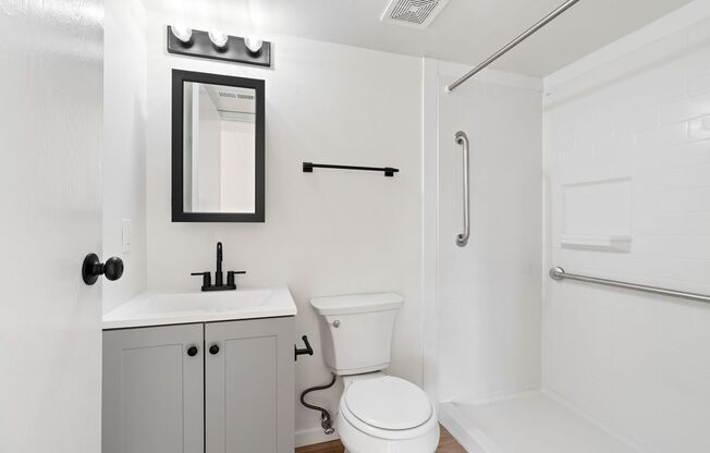 2860 Washington Blvd