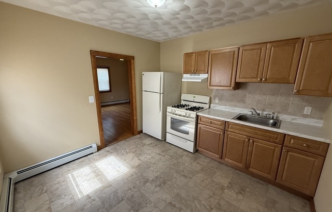 132 HALL ST
