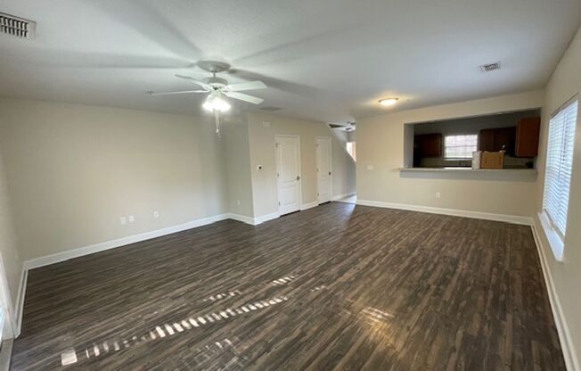 2 beds, 2.5 baths, $1,550, Unit Unit 16