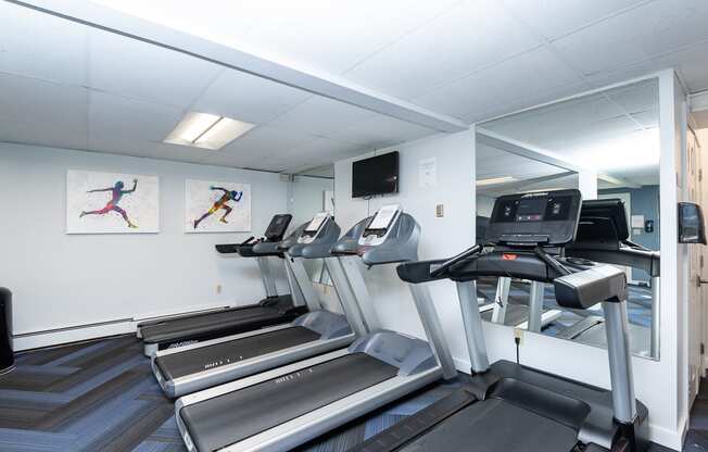 the flats at west end apartments cardio machines