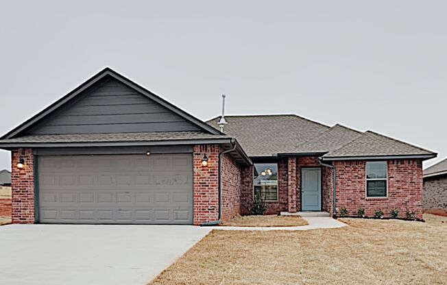 4 Bedroom 2 Bath Home in Great Location! - Deer Creek Schools