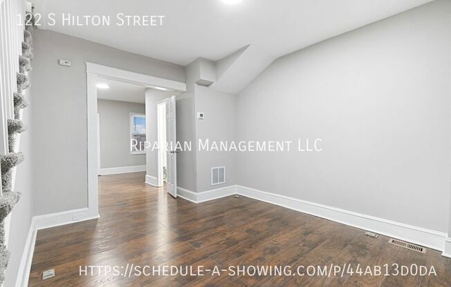 122 S HILTON ST
