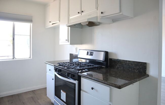 321 S Harvard Blvd Apartments