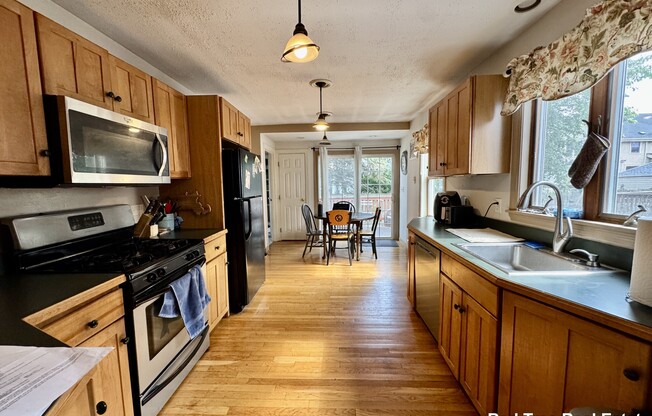 49 CONANT RD