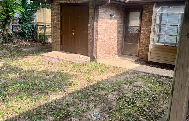 3 beds, 2 baths, $1,500