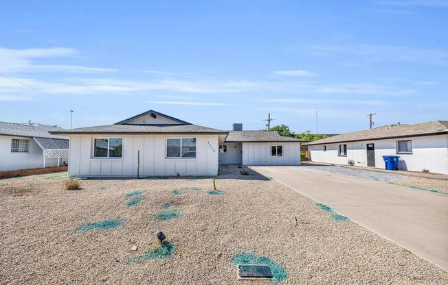 6 BED/4 BATH Complete remodel with backyard pool & bar