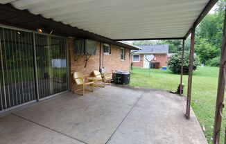 4 beds, 1.5 baths, $1,150