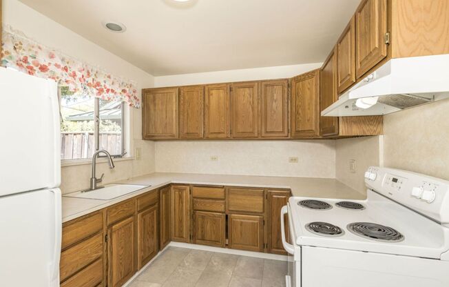Lovingly Maintained 3 Bed, 1 Bath Home in the Heart of Palo Alto