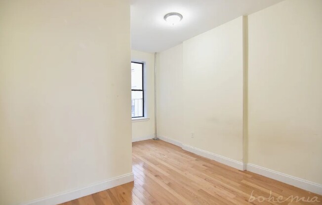 2 beds, 1 bath, $2,845, Unit 2-B