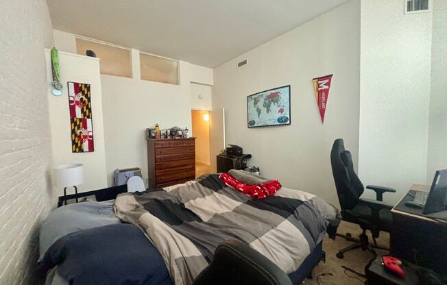 2 beds, 2 baths, 900 sqft, $2,299, Unit 318