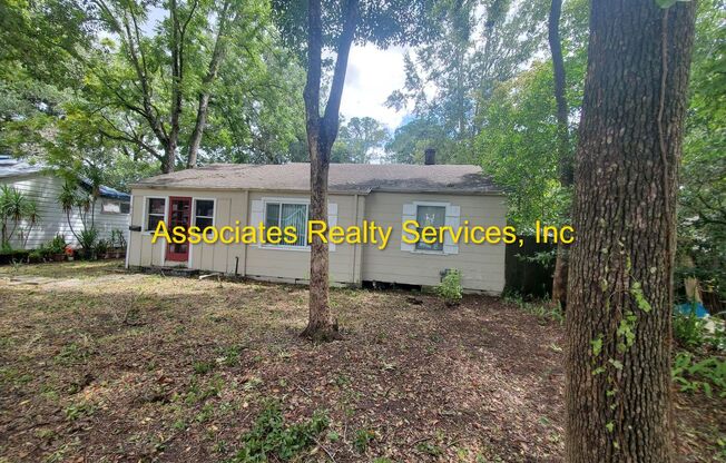 3 beds, 1 bath, $1,245