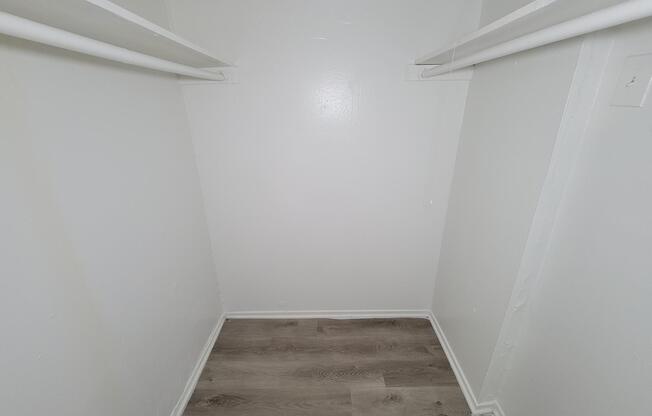 Home - Court at Oak Forest - Houston, TX