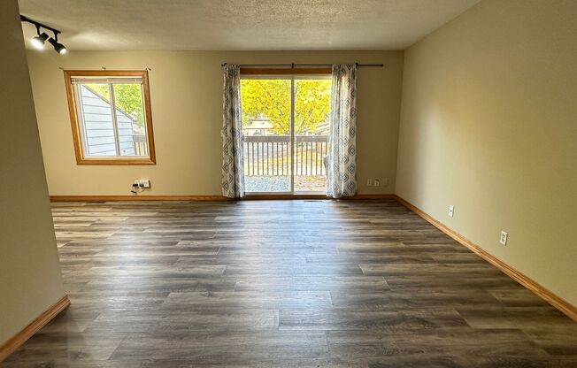 2 beds, 1 bath, $1,899